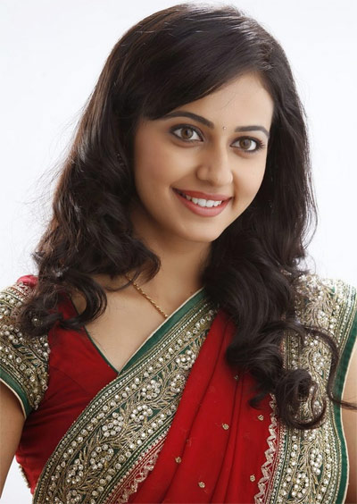 rakul preet singh,service,social service,rape victims,funds  రకుల్ కూడా రంగంలోకి దిగుతోంది..!  